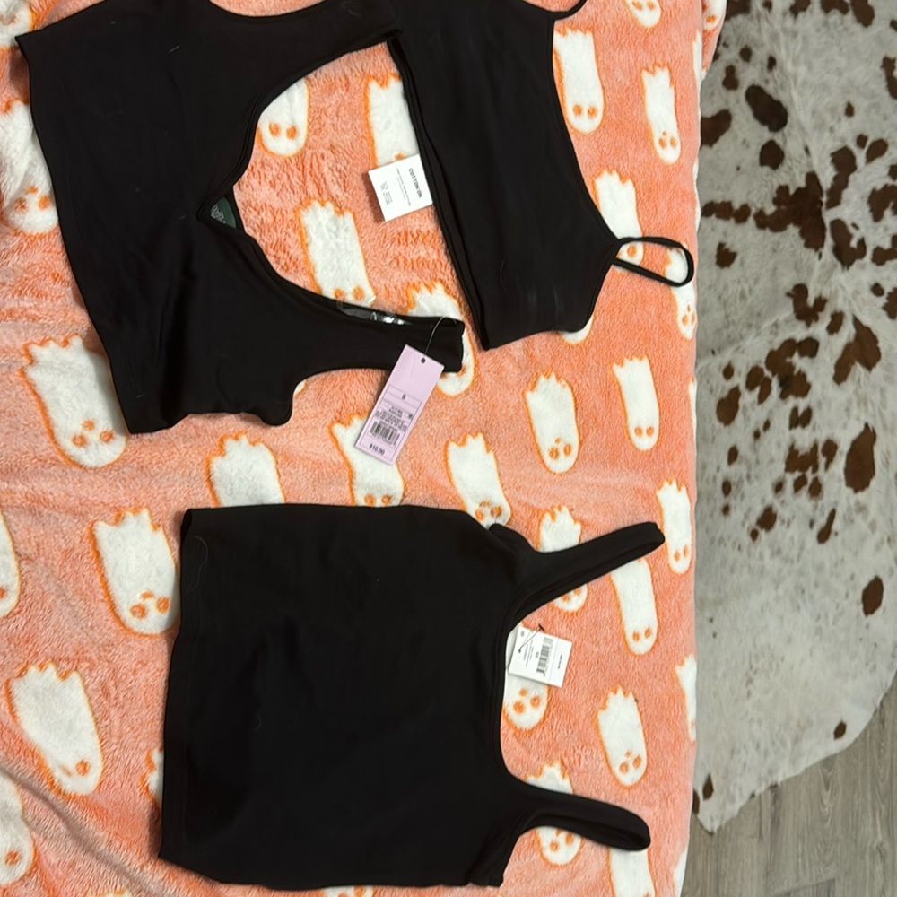 3 black crop tops